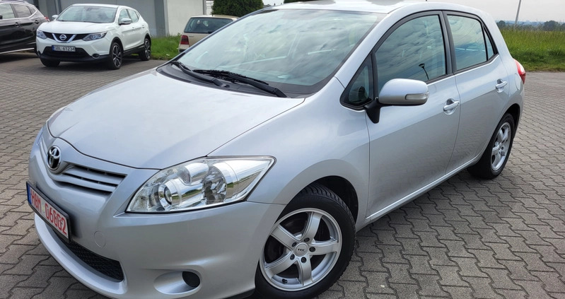 Toyota Auris cena 23900 przebieg: 162000, rok produkcji 2010 z Bieruń małe 742